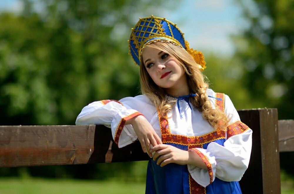 Photo Slavic girls in Fez